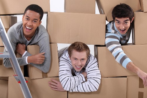 Customer booking and transport details for a moving service