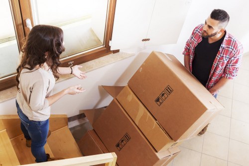 Moving truck loading support for flats and homes in Highbury